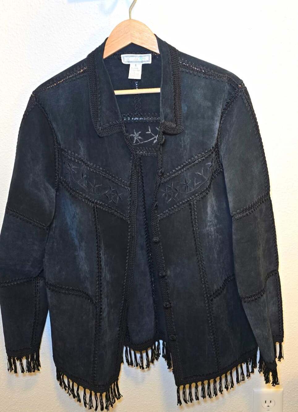 S.M.H Women’s Black Leather Fringe Embroidered Button Front Collared Jacket L